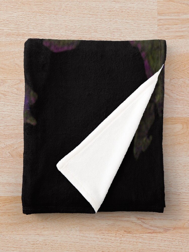 Halo Iconic Military Legend Throw Blanket - Image 2